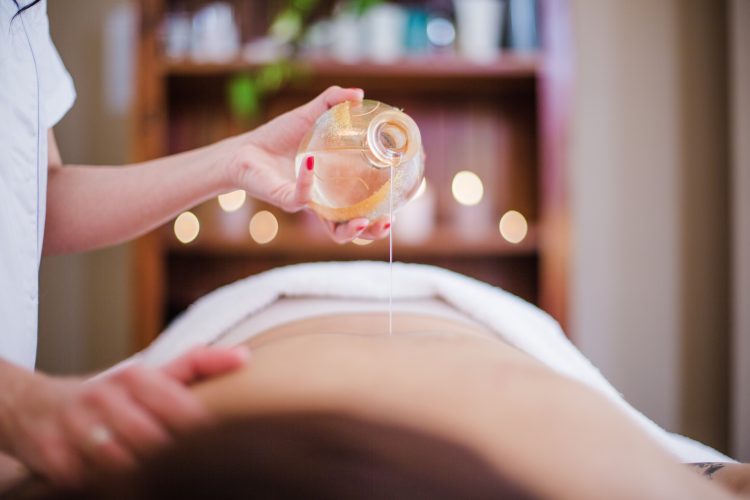 Oil massage in Al Barsha 